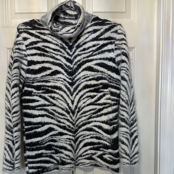 INC International Concepts SWEATER turtle neck zebra animal print eyelash knit - Picture 2 of 6